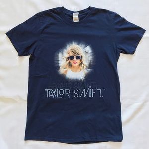 1989 World Tour Tee - Taylor Swift Merch